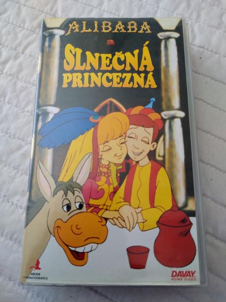 Retro vhs kazeta alibaba a slnečná princezná, 