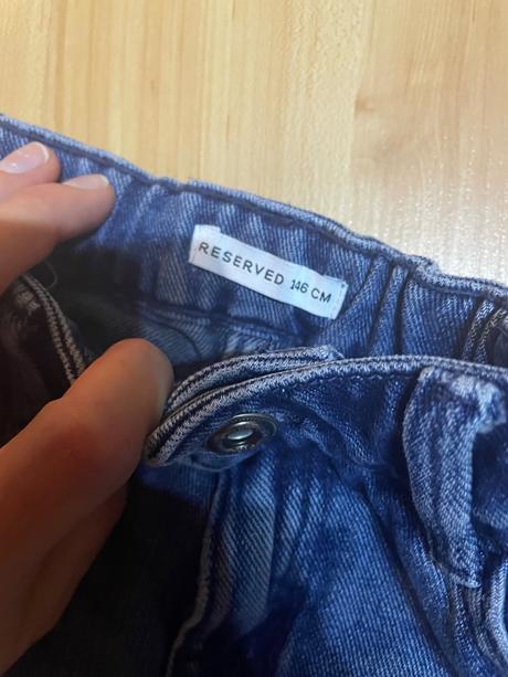 Kratase, reserved,146