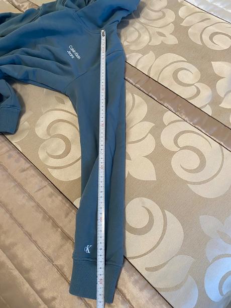 Mikina cena s poštou, calvin klein,152