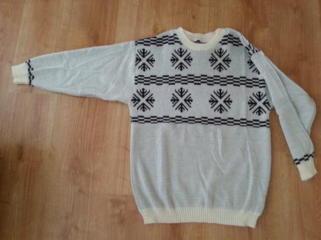 Pulóver s vypletaným vzorom, 40