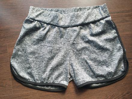 Šortky, l