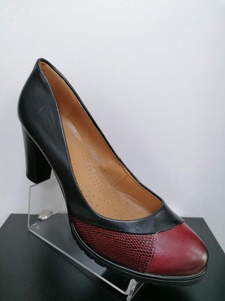 Dámske kožené lodičky aga 422 + z, 41