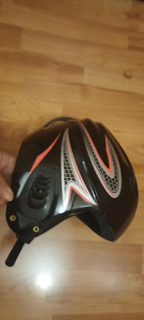 Lyžiarska prilba zn. sinner vel. 53/54, s