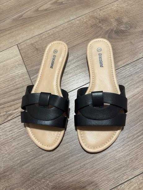 Čierne šľapky, graceland,38