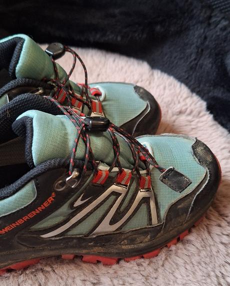 Outdoorove topanky, baťa,35