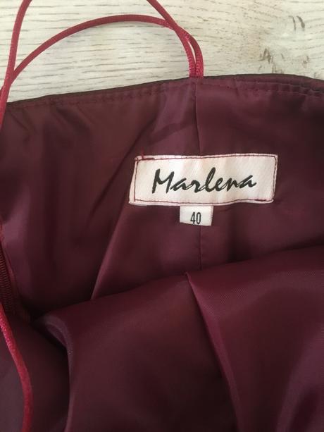 Spoločenské šaty, 40