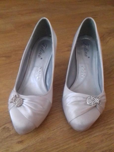 Biele satenove topanky, 38