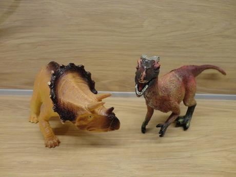 Plastové zvieratá, 