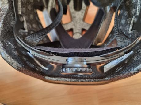 Dámska / dievčenská cyklistická prilba - nová, m