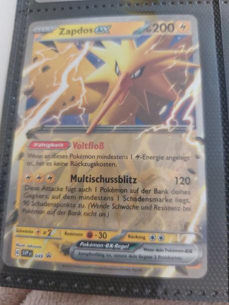 Zberateľská kartička pokémon zapdos, 