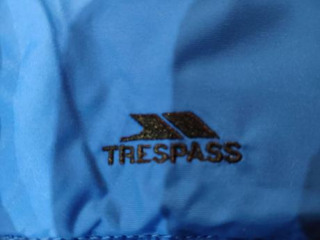 Tresspass lyžiarska/snowboardova bunda, 140