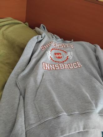 Mikina z rakúska zľava, l