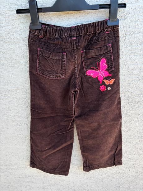 Široké menčestrové nohavice/menčestráky, cherokee,104