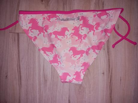 Dievčenské jednorožcové plavky, č. 12a, admiral,152