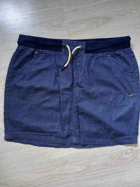 Športová riflova sukňa, 40