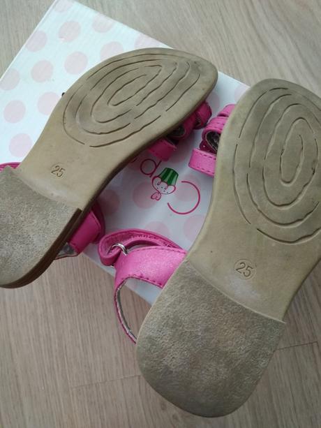 Sandalky, cupcake,25