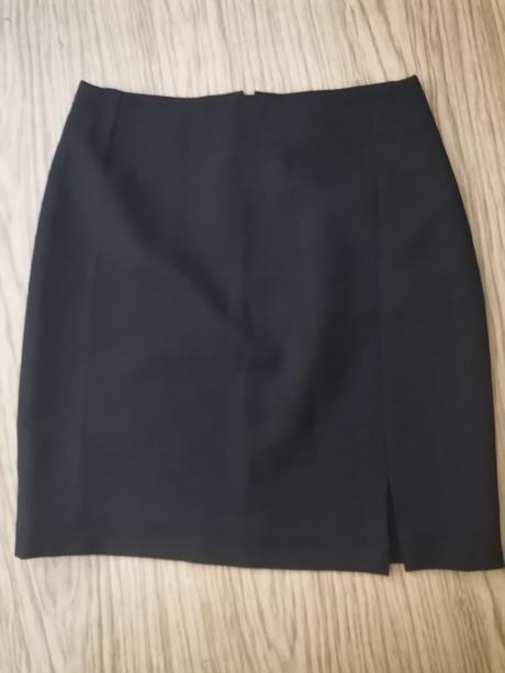 Dámska sukňa veľ. 38, 38