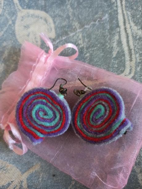 Náušnice, platené, minimum nosené, 