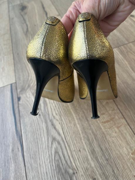 Kožené lodičky, 37