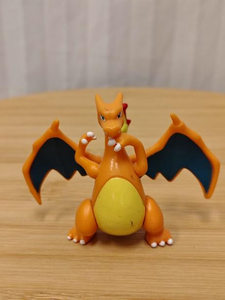 Pokémon figúrka charizard, 6,5 cm, 