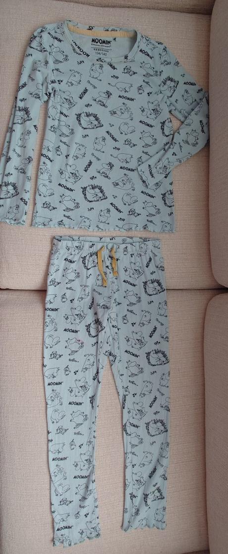 Pyzamo, reserved,134