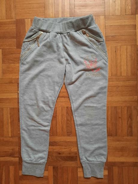 Dievčenské tepláky, 116