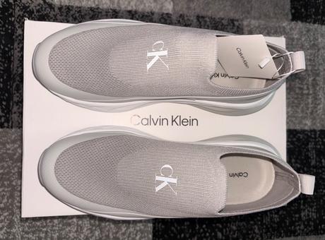 Tenisky nazúvacie calvin klein sivé s visačkou, 37