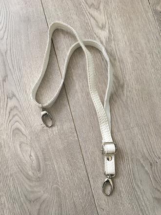 Ramienko na kabelku,