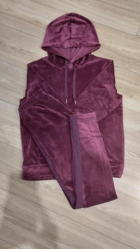 Dámska zamatová tepláková súprava, m