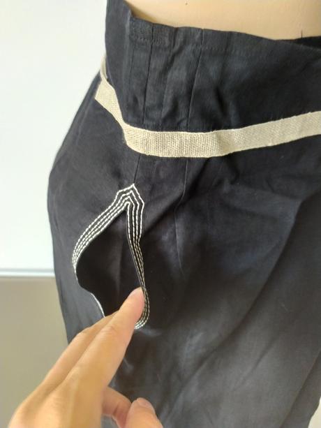 C 266lanova sukna raz oblecena  ma vrecko, 