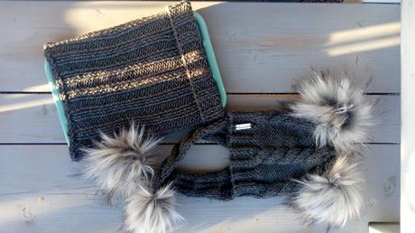 Zimná čiapočka s brmbolcami, 56 - 158