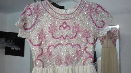 Nádherné šaty aj pre tehulky, 36 / s