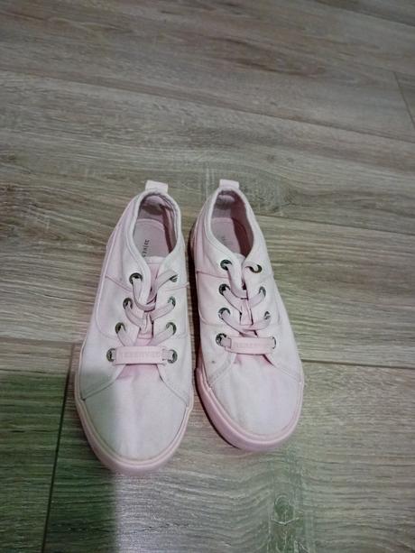 Tenisky, reserved,32