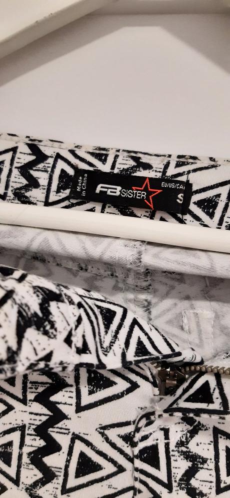 Rifle čierno-biele veľ. s, fishbone,s