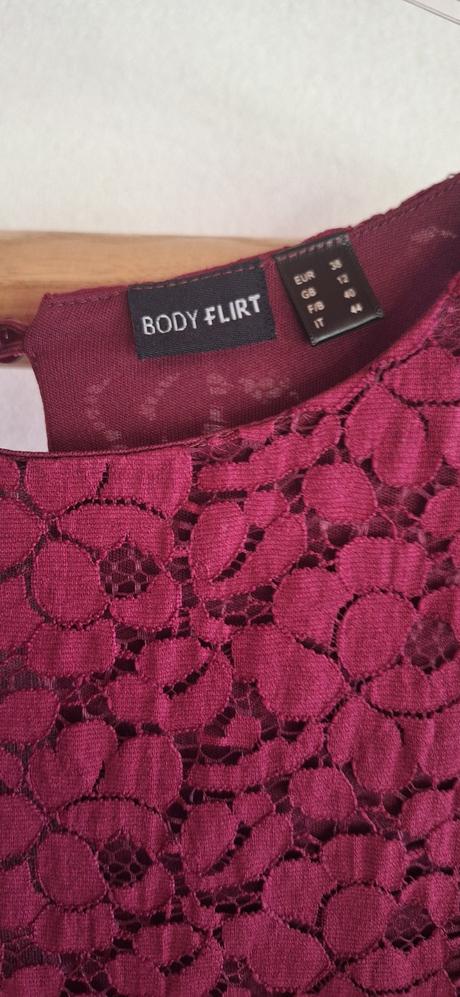 Spoločenské šaty body flirt, 38