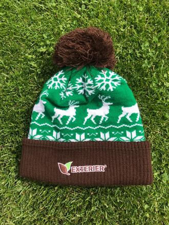 Čiapka s brmbolcom na zimu,