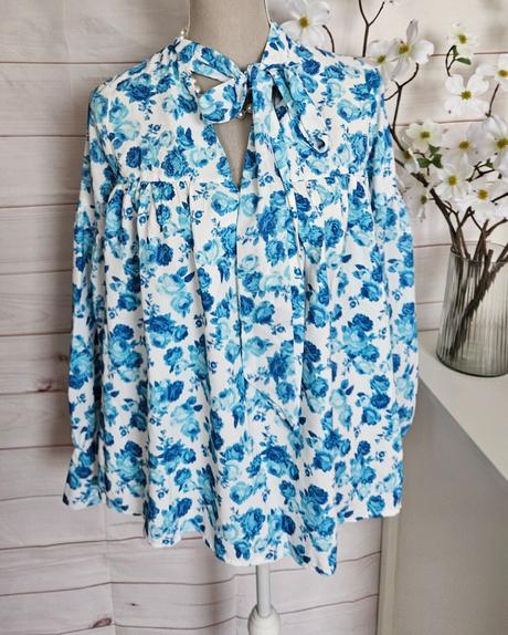 Krásna zaujímavá blúzka, 36