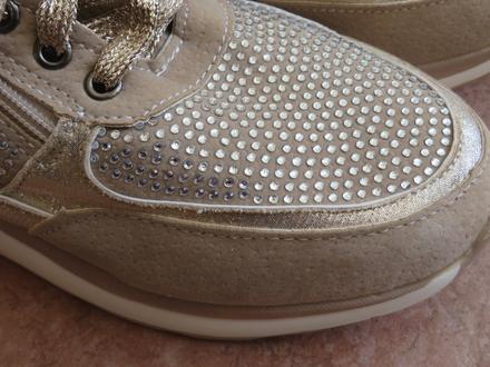 Dámske tenisky s kamienkami - veľ. 39, 39