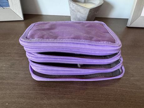 Fialový peračník, 