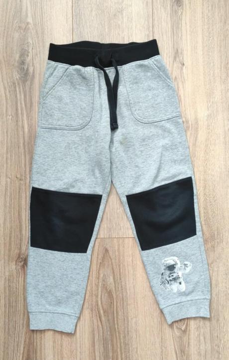 Tepláky 110/116, lupilu,110