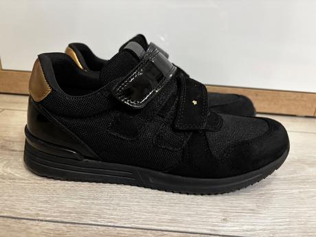 Čierne topanky, lasocki,36
