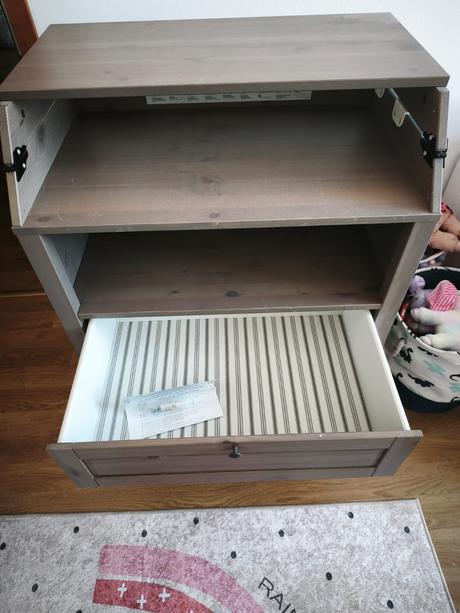 Prebaľovací pult ikea,
