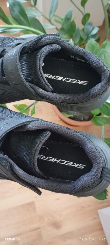 Tenisky, skechers,32