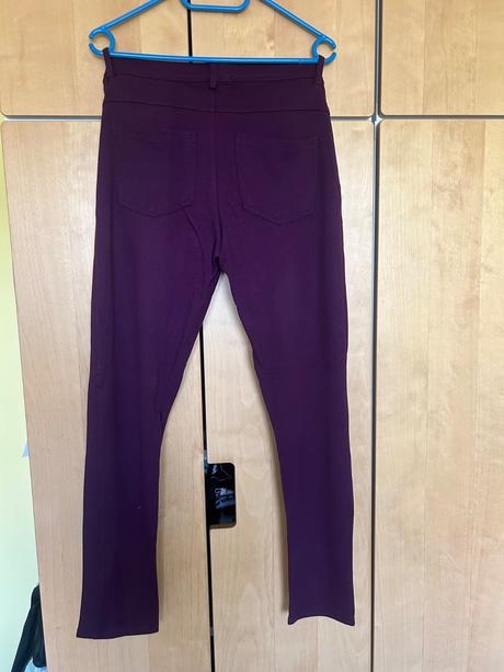 Fialové nohavice, l