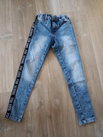 Džínsy, 140