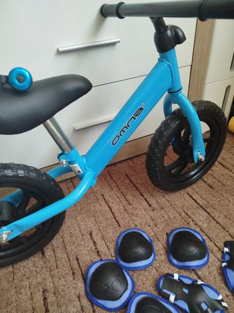 Odrážadlo s chráničmi+ grátis prilba, 