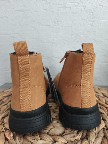 Prechodné 27-28, c&a,27