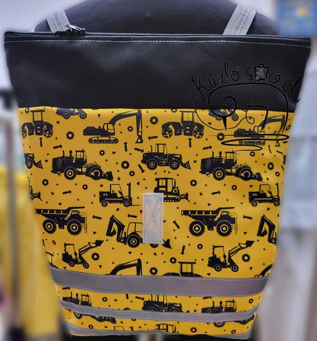 Batôžtek na z s mnohými reflexnými pásmi traktory,