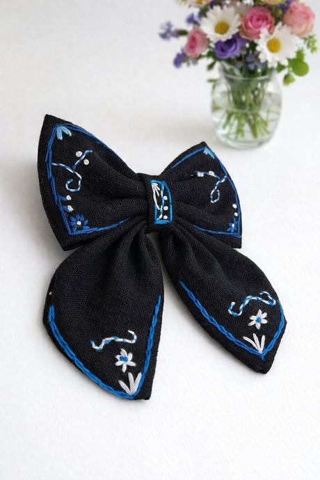 Ručne vyšívaná mašla do vlasov, 