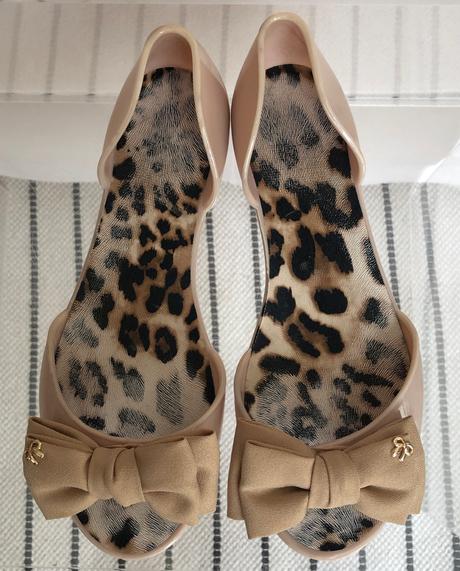 Gumené sandálky v telovej farbe, 36